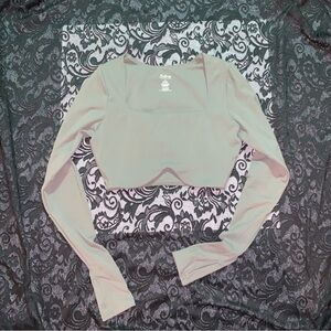 BuffBunny Long Sleeve Curve Crop